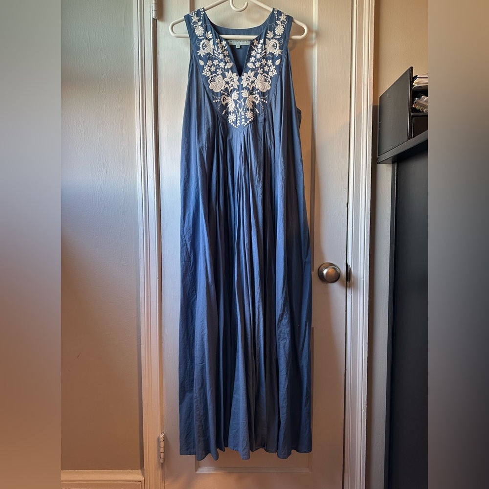 Elegant Blue Embroidered Maxi Dress